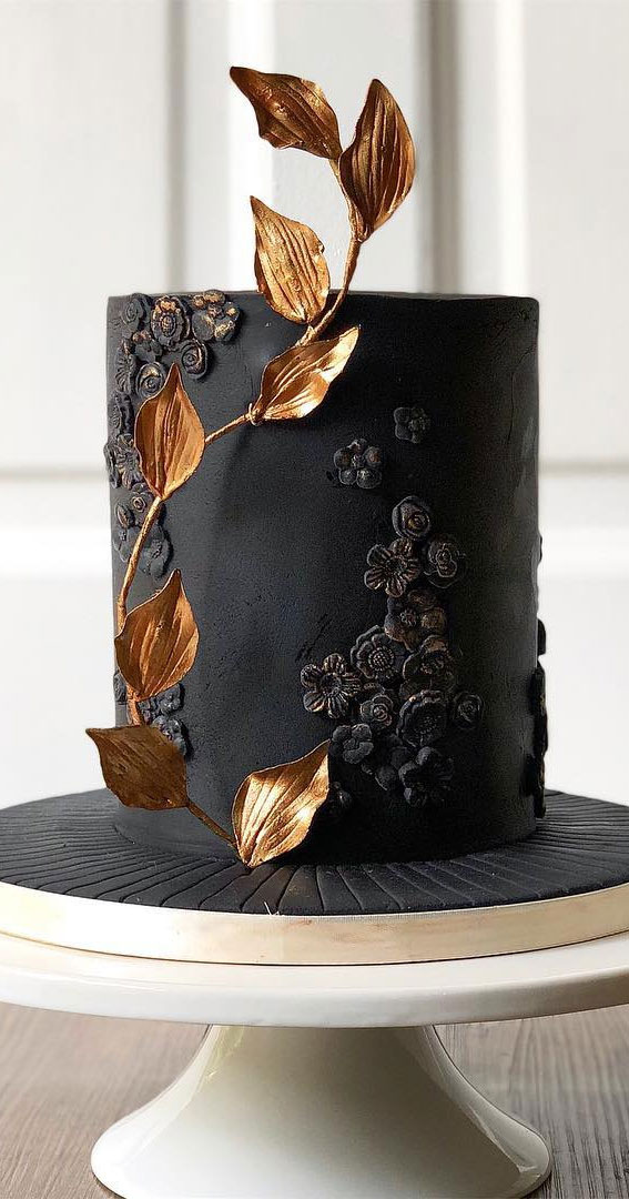 These wedding cakes are works of art : Black Textured Cake